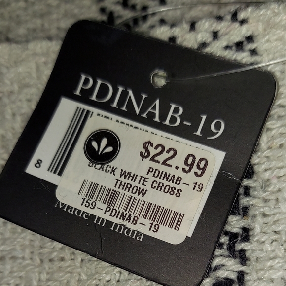 NWT B/W Cotton Throw - Picture 3 of 3